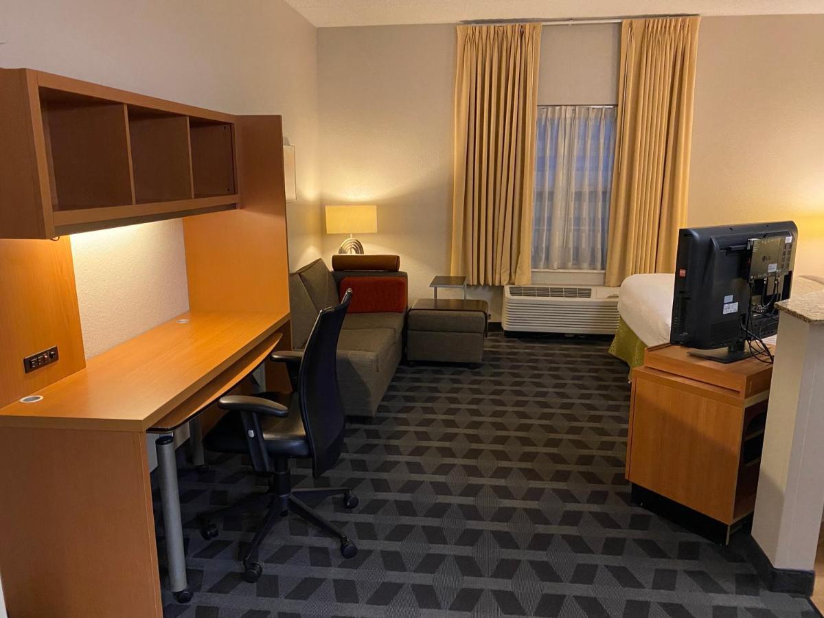 Mainstay Suites Middleburg Heights Cleveland Airport Dış mekan fotoğraf