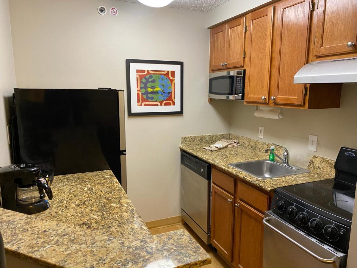 Mainstay Suites Middleburg Heights Cleveland Airport Dış mekan fotoğraf