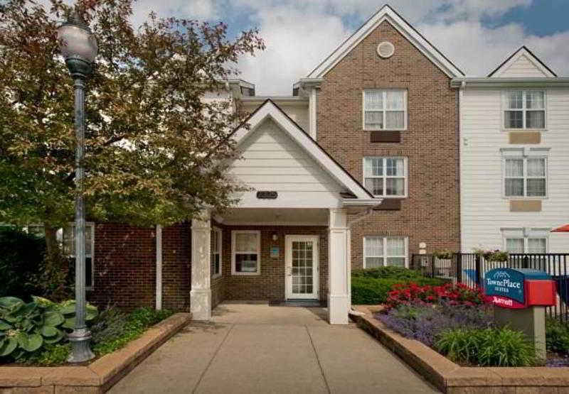 Mainstay Suites Middleburg Heights Cleveland Airport Dış mekan fotoğraf