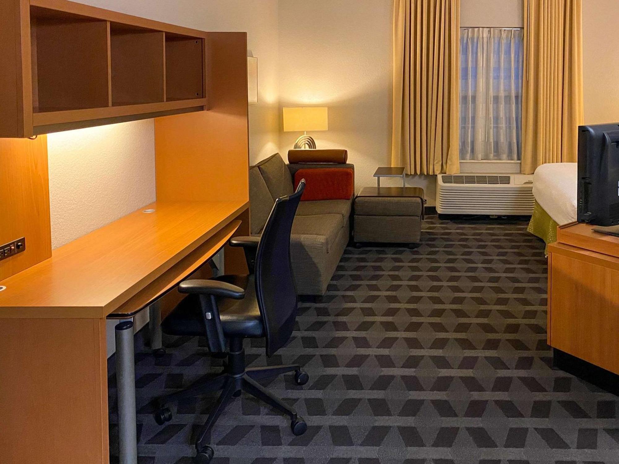 Mainstay Suites Middleburg Heights Cleveland Airport Dış mekan fotoğraf