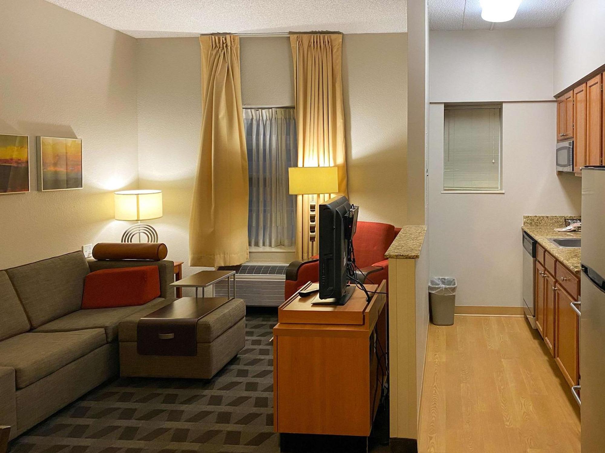 Mainstay Suites Middleburg Heights Cleveland Airport Dış mekan fotoğraf