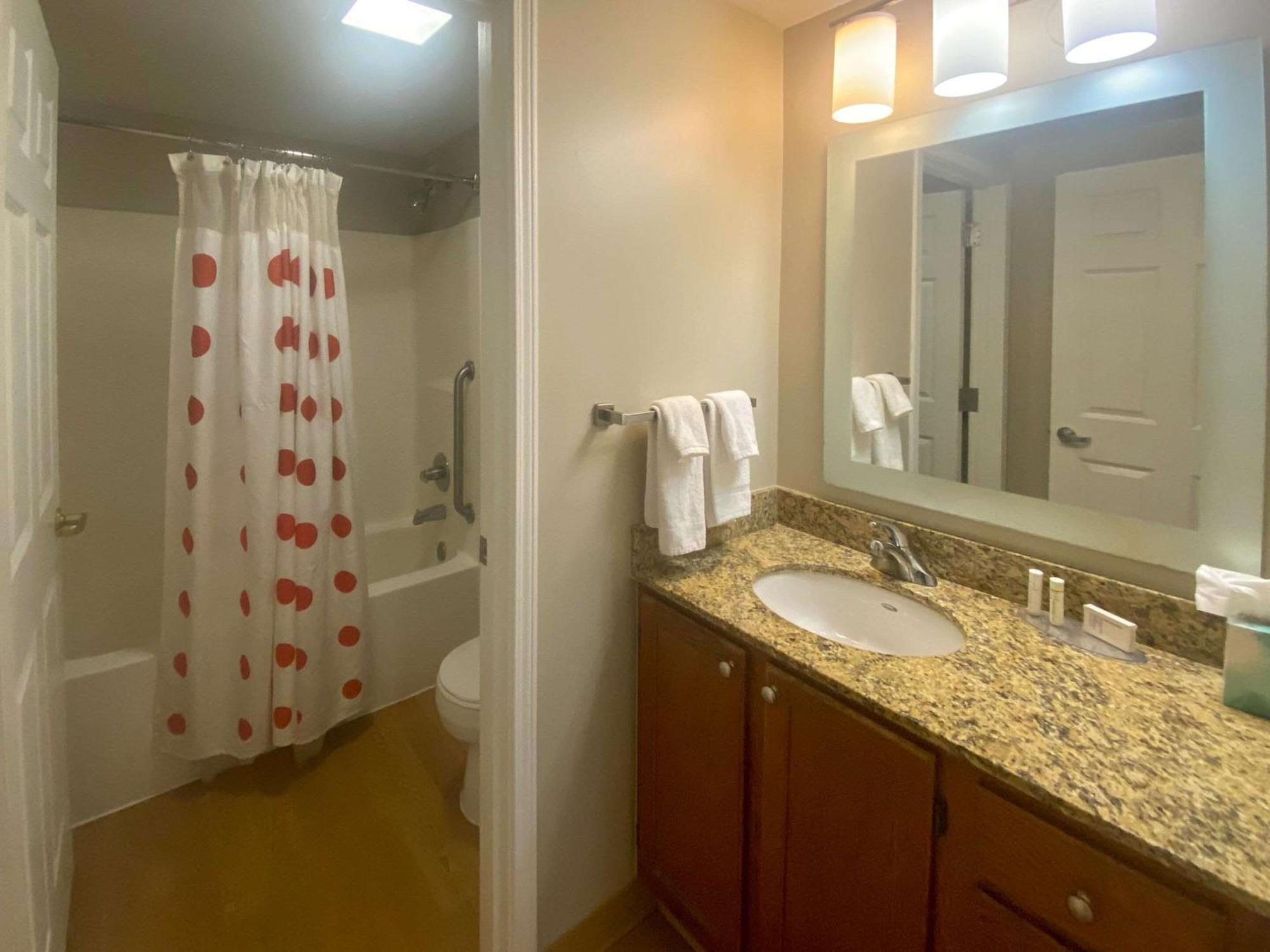 Mainstay Suites Middleburg Heights Cleveland Airport Dış mekan fotoğraf