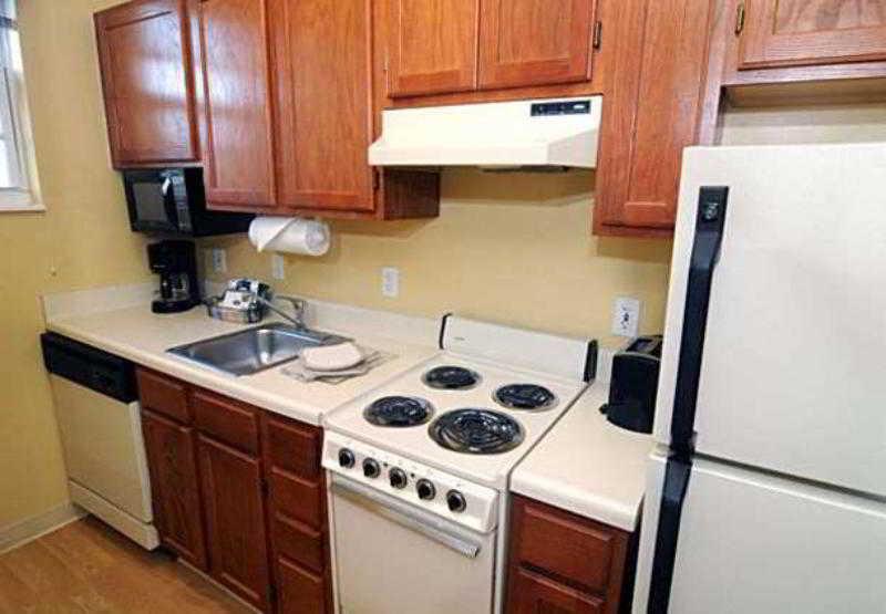 Mainstay Suites Middleburg Heights Cleveland Airport Dış mekan fotoğraf